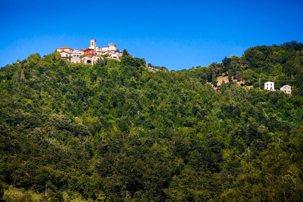 Agriturismo Casteldelpiano Licciana Nardi Δωμάτιο φωτογραφία